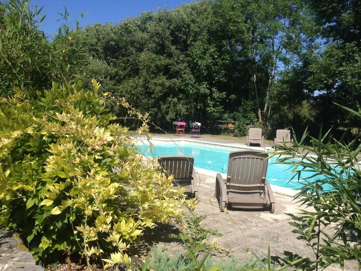 Le Vinagrou Bed and Breakfast Concots Bed & Breakfast